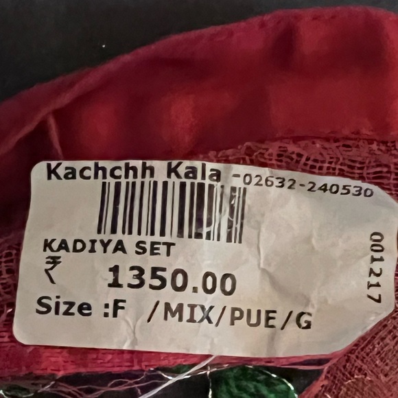 Embroidered Afghan Kachchh Kala Kochi Red and Green Mirror Top dress Kadiya - Picture 6 of 8